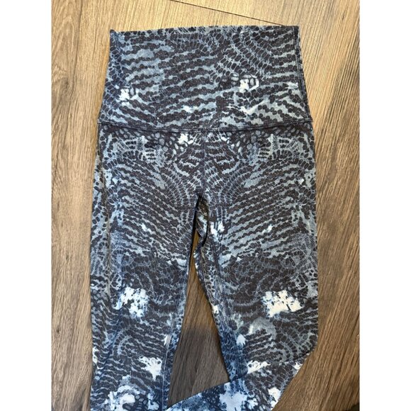 Lululemon Womens Align Pant 28” in Indigo Lace Starlight Multi Size 2 Athleisure - Picture 5 of 9